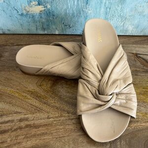 KAANAS Knot Tan Slide Sandals Size 8
